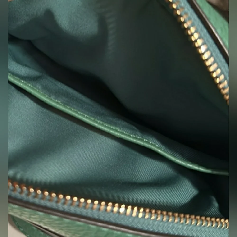 💫Tory Burch: McGraw Camera Bag - Picture 5 of 10